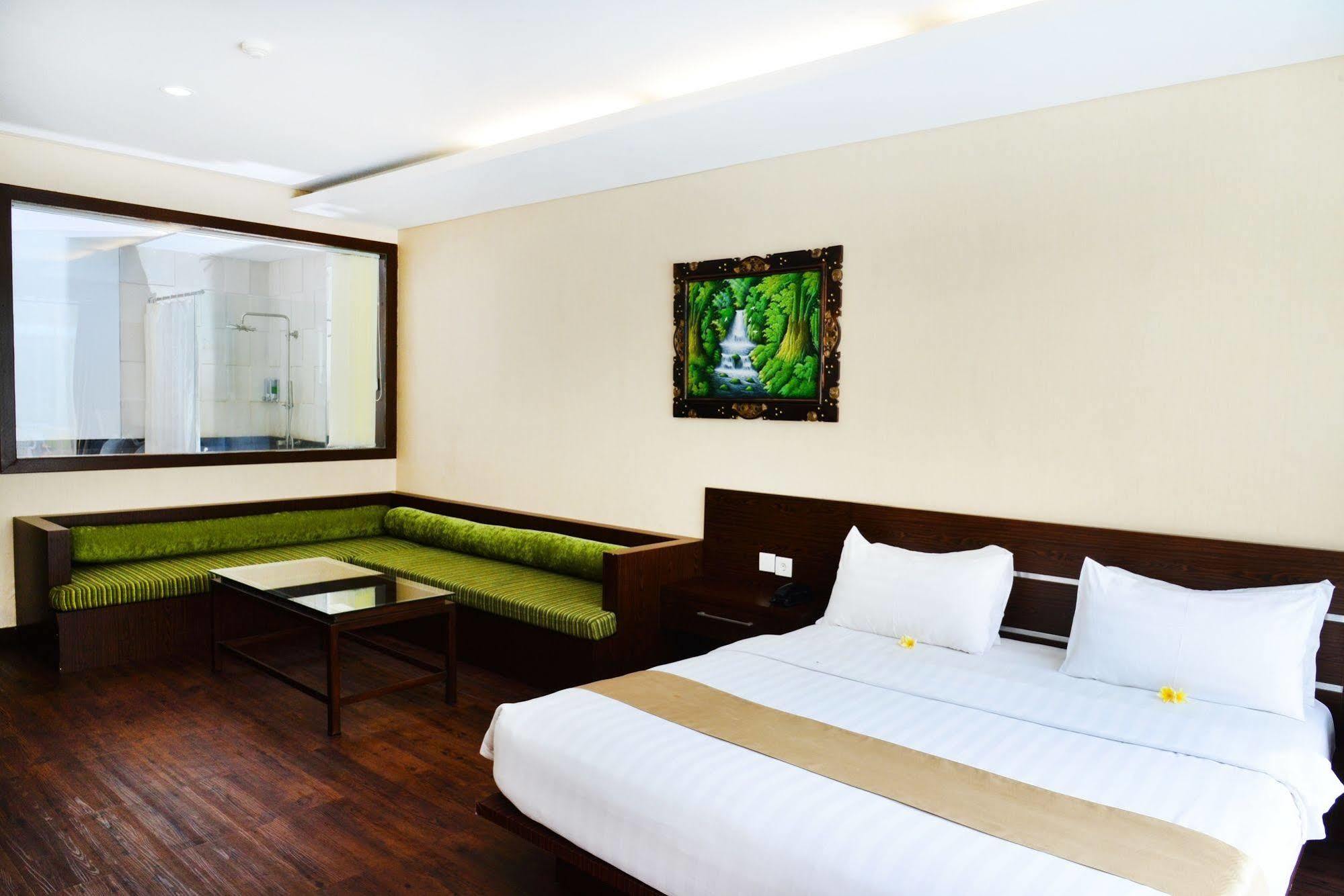 Devata Suites And Residence Legian Esterno foto